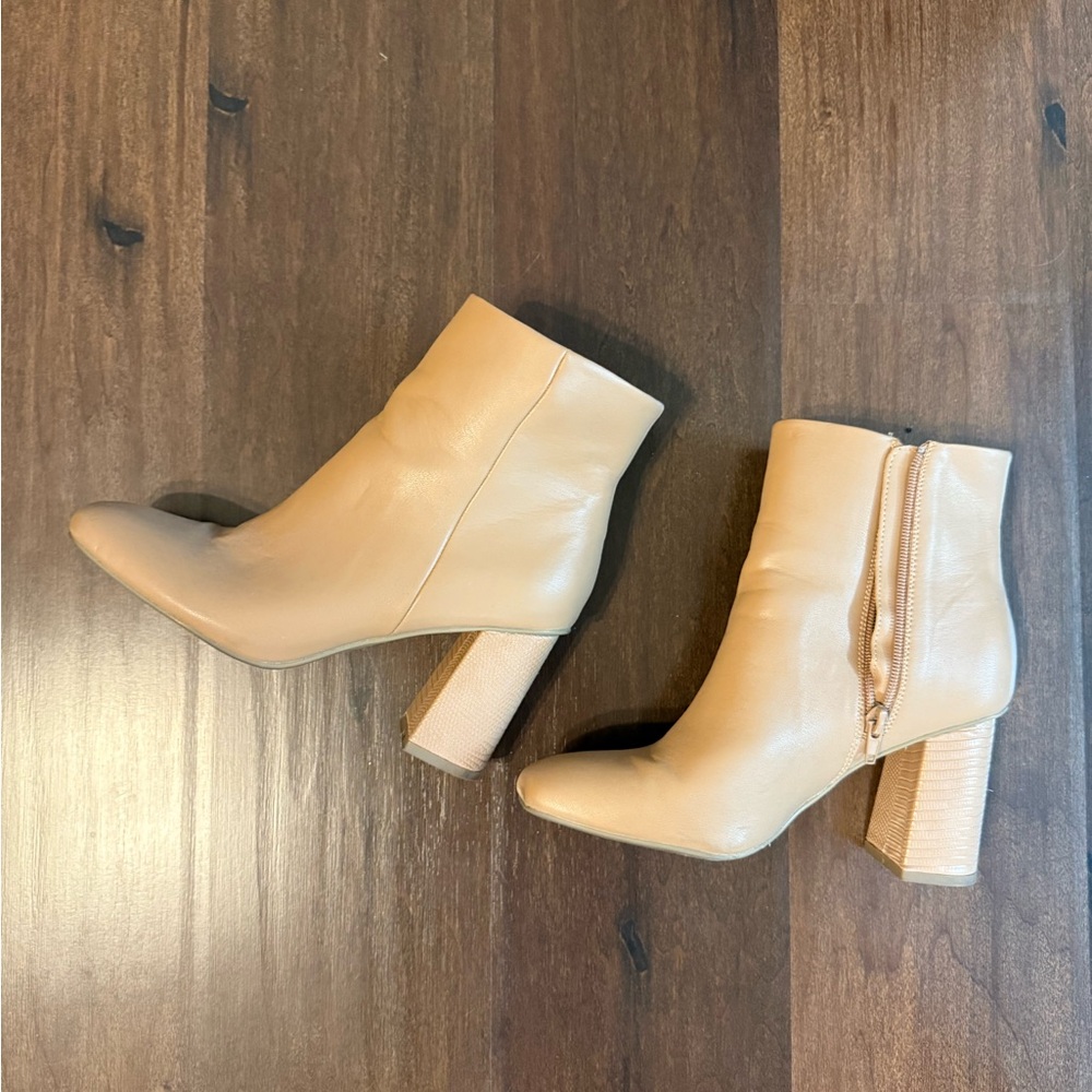 Dolce Vita Tan Ankle Boots